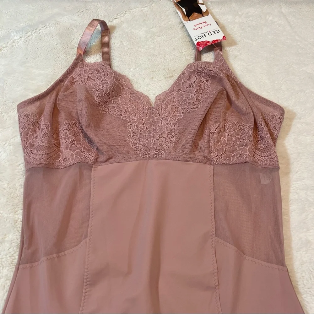 Red Hot Spanx Blush Nude Lace Panty Body Suit Size 2XL - Picture 10 of 13